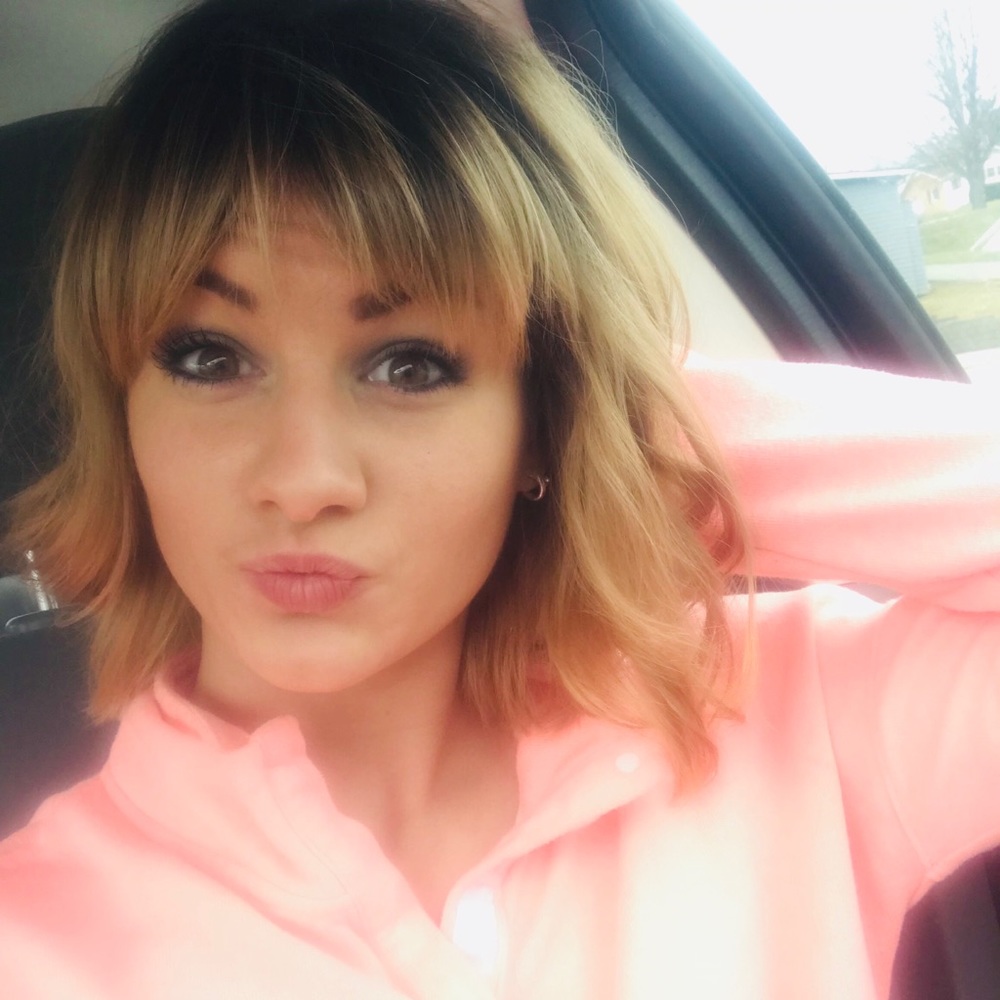 Meet your Posher, Christie